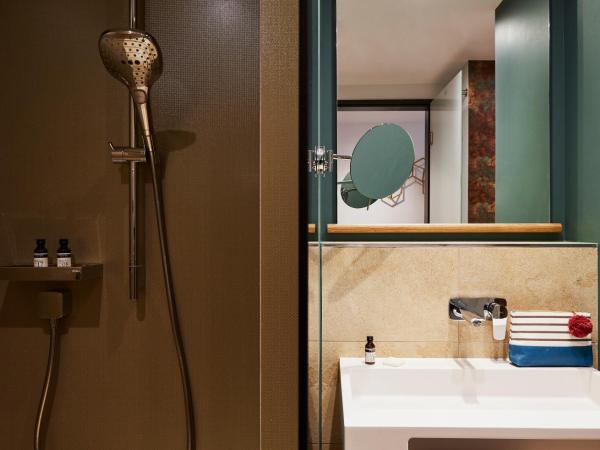 Hotel Indigo Dresden - Wettiner Platz, an IHG Hotel : photo 5 de la chambre chambre lit queen-size - non-fumeurs