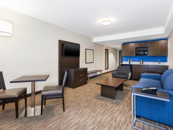 Holiday Inn Express Winnipeg Airport - Polo Park, an IHG Hotel : photo 3 de la chambre suite 1 chambre