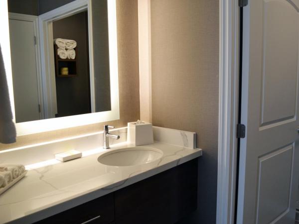 Staybridge Suites - Red Deer North, an IHG Hotel : photo 10 de la chambre suite 1 chambre lit king-size