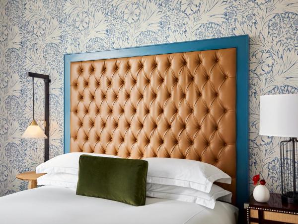 Kimpton Hotel Monaco Denver, an IHG Hotel : photo 5 de la chambre chambre lit king-size essentielle avec douche à l'italienne