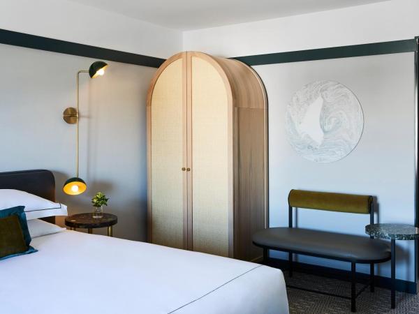 Kimpton Saint George Hotel, an IHG Hotel : photo 5 de la chambre suite lit king-size 1 chambre - accessible aux personnes à mobilité réduite/douche adaptée