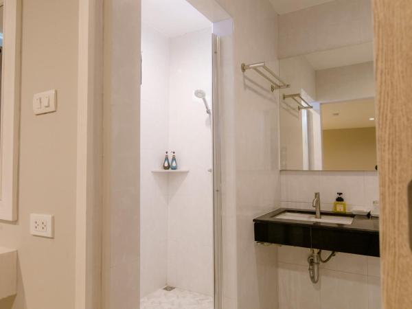 De Hug Hotel & Residence : photo 5 de la chambre grand hébergement lits jumeaux deluxe