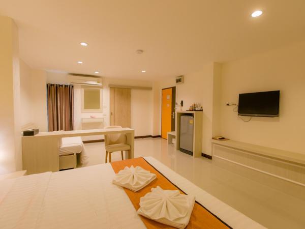 De Hug Hotel & Residence : photo 10 de la chambre grande chambre triple de luxe 