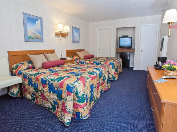 Town House Motel : photo 3 de la chambre chambre avec 2 lits doubles