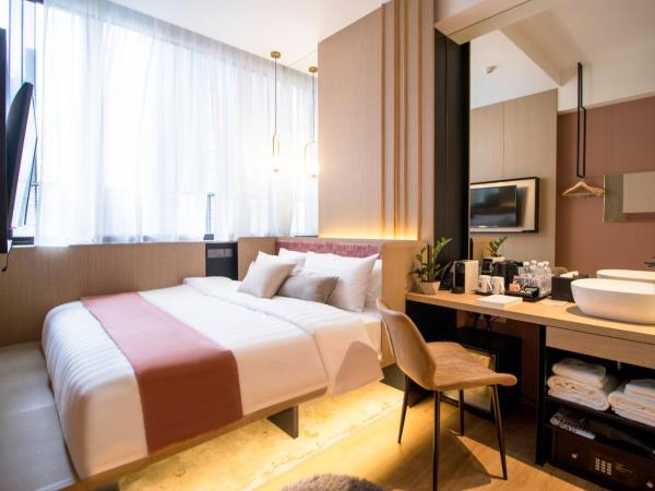 Hotel NuVe Elements : photo 1 de la chambre chambre lit king-size premier