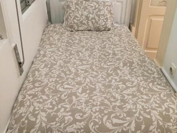 Lira Guest House B&B : photo 3 de la chambre chambre quadruple