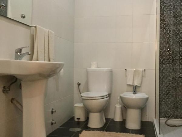 Lira Guest House B&B : photo 7 de la chambre chambre quadruple