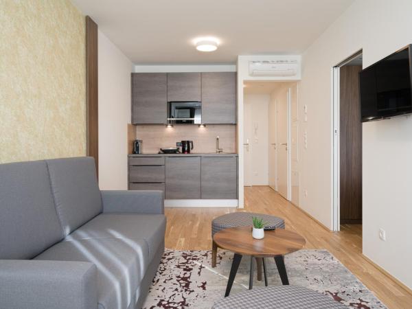 MyApartments Vienna : photo 2 de la chambre appartement 1 chambre avec balcon