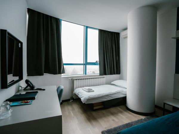 Hotel Blue : photo 2 de la chambre chambre triple standard