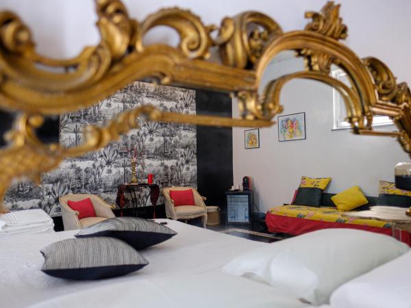 B&B SEKELES Suites and Spa : photo 6 de la chambre chambre triple avec terrasse