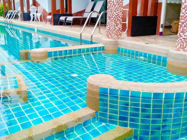 Mei Zhou Phuket Hotel - SHA Plus : photo 4 de la chambre chambre double exécutive avec accès piscine