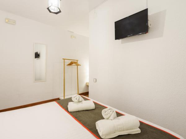 Hostal Austria : photo 4 de la chambre chambre triple