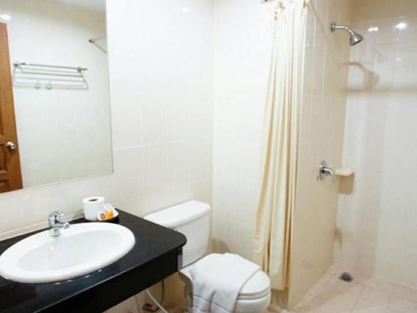 Mei Zhou Phuket Hotel - SHA Plus : photo 8 de la chambre suite familiale avec balcon