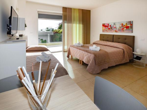 Zeus Hotel - Aparthotel - Meeting & Congress : photo 4 de la chambre chambre triple