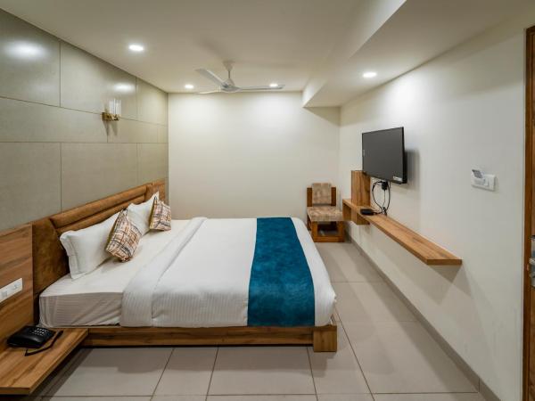 Hotel Pleasant Lake : photo 3 de la chambre chambre double deluxe