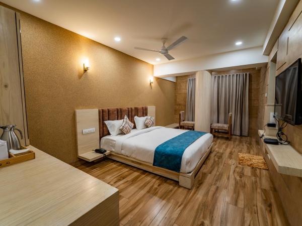 Hotel Pleasant Lake : photo 4 de la chambre chambre double supérieure