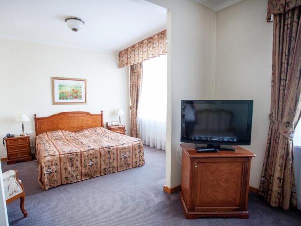 Hotel Szydłowski : photo 5 de la chambre suite