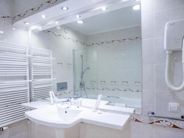 Hotel Szydłowski : photo 3 de la chambre suite