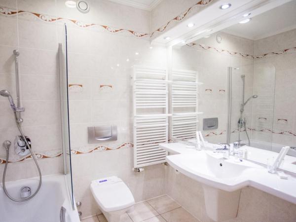 Hotel Szydłowski : photo 4 de la chambre chambre triple confort