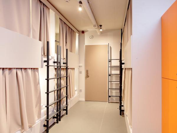Maverick Urban Lodge : photo 1 de la chambre lit dans dortoir mixte de 8 lits 