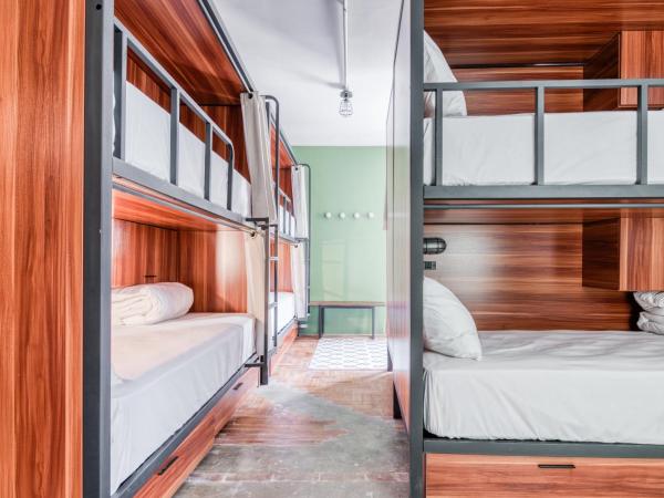 Selina Aurora Sao Paulo : photo 2 de la chambre lit dans dortoir femmes