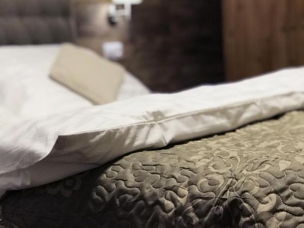 Pension Vzhůru nohama Jáchymov : photo 1 de la chambre chambre double avec balcon