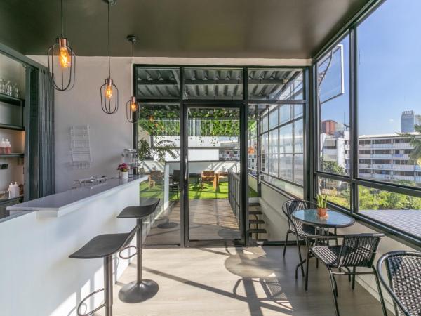 UHU Bangkok : photo 2 de la chambre chambre double deluxe avec balcon