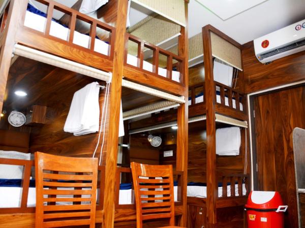 Hotel Nest N Rest - Mumbai : photo 3 de la chambre lit dans dortoir pour hommes