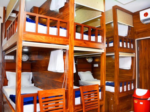 Hotel Nest N Rest - Mumbai : photo 4 de la chambre lit dans dortoir pour hommes