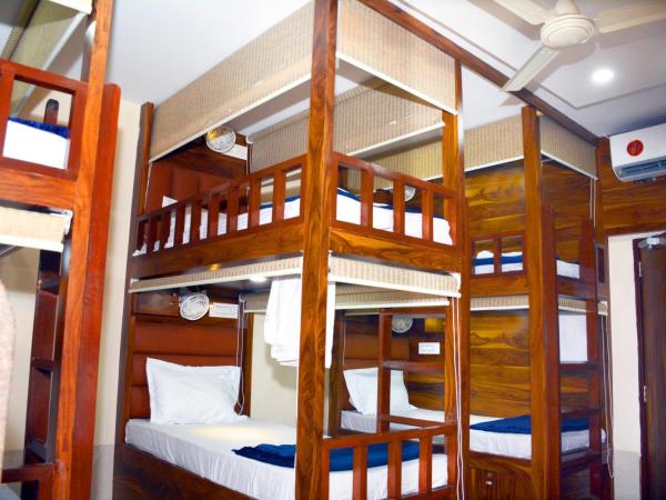 Hotel Nest N Rest - Mumbai : photo 5 de la chambre lit dans dortoir pour hommes