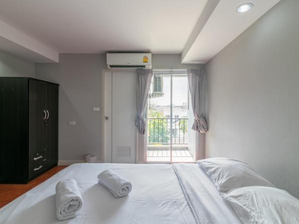 Resortel Lat Phrao 91 : photo 10 de la chambre appartement avec balcon