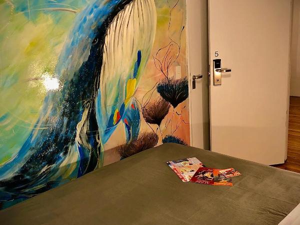 Franca City Hostel : photo 3 de la chambre chambre double avec salle de bains commune