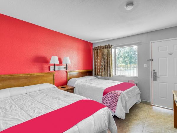 OYO Hotel Houston Southwest I-69 : photo 1 de la chambre chambre double avec 2 lits doubles