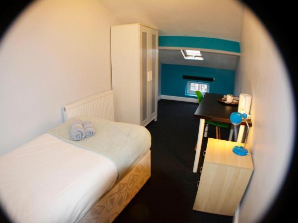 Queens Guesthouse Manchester : photo 8 de la chambre chambre simple