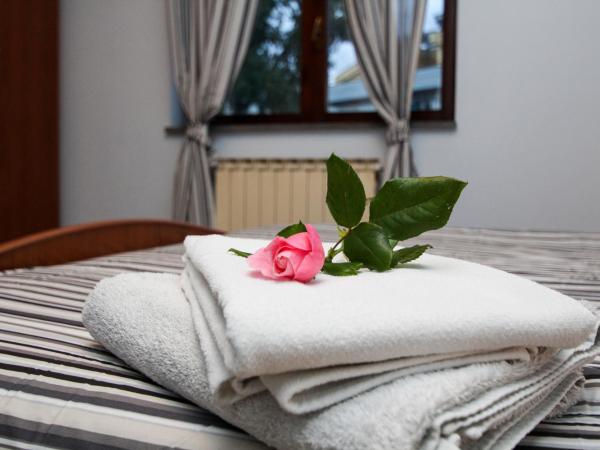 AceroRosso B&B : photo 8 de la chambre chambre familiale avec salle de bains privative