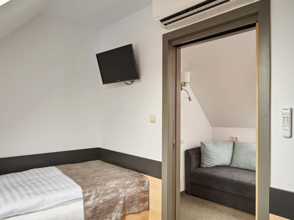 Gold House Pension : photo 7 de la chambre chambre familiale standard