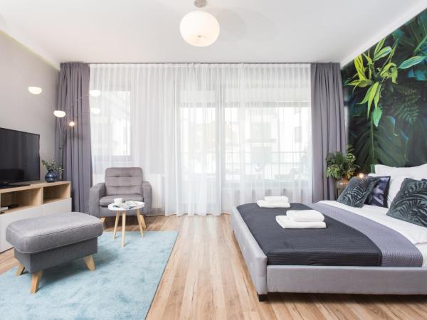 InPoint Apartments G13 near Old Town & Kazimierz : photo 2 de la chambre studio de luxe avec balcon