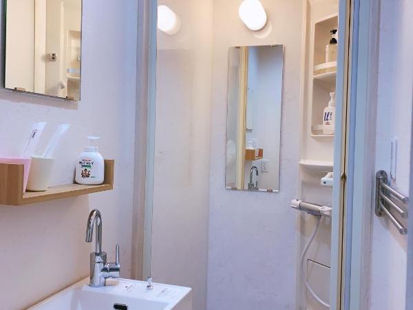 秋の旅館 秋叶原 Tokyo Akihabara : photo 5 de la chambre chambre double avec salle de bains privative