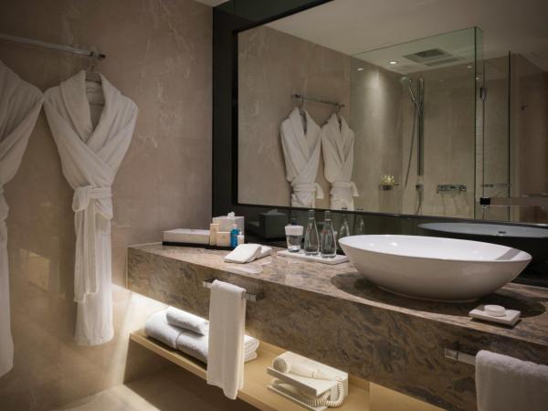 Gateway Hotel, Marco Polo : photo 3 de la chambre chambre double ou lits jumeaux supérieure avec minibar gratuit