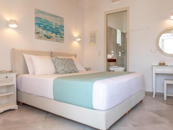 Castle Mansions : photo 2 de la chambre appartement avec balcon et vue sur la mer