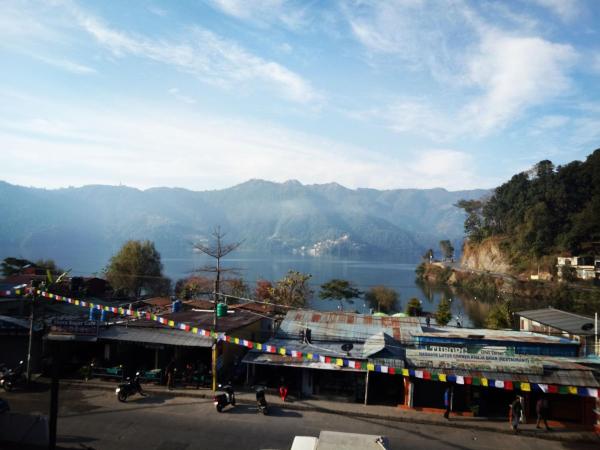 Yuriko Guest House : photo 1 de la chambre chambre double – vue sur lac