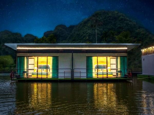 Sunway Lost World Hotel : photo 5 de la chambre malayana floating villa at theme park - 2 adult (theme park closed every tuesday)