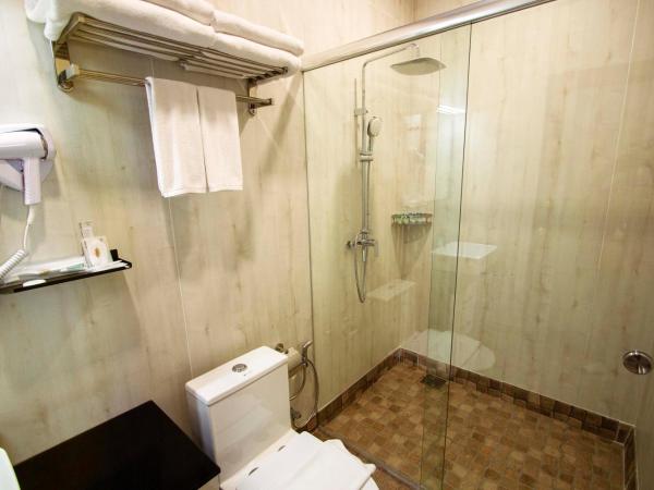 Sunway Lost World Hotel : photo 9 de la chambre malayana floating villa at theme park - 2 adult (theme park closed every tuesday)