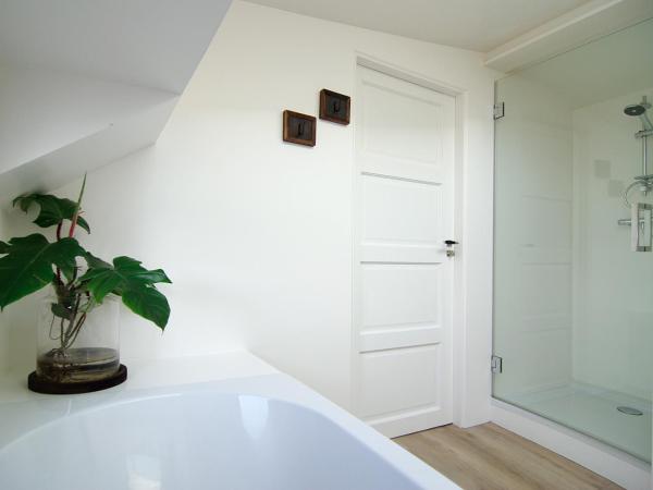 Eco HouseBoat : photo 3 de la chambre chambre lit king-size supérieure