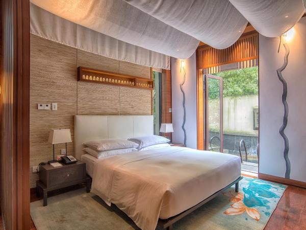 Park Hyatt Ningbo Resort & Spa : photo 1 de la chambre suite lit king-size spa