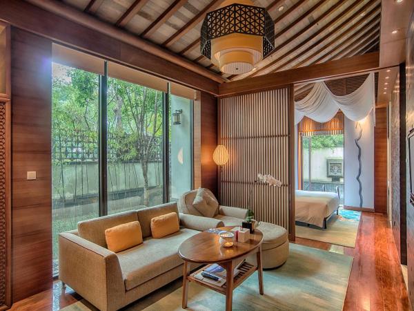 Park Hyatt Ningbo Resort & Spa : photo 3 de la chambre suite lit king-size spa