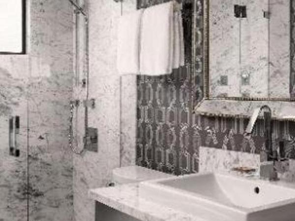 Best Western PLUS Inner Harbour Hotel : photo 2 de la chambre room #23770560