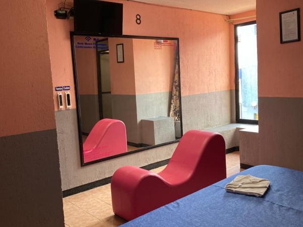 Motel Flamingos : photo 2 de la chambre chambre double Économique