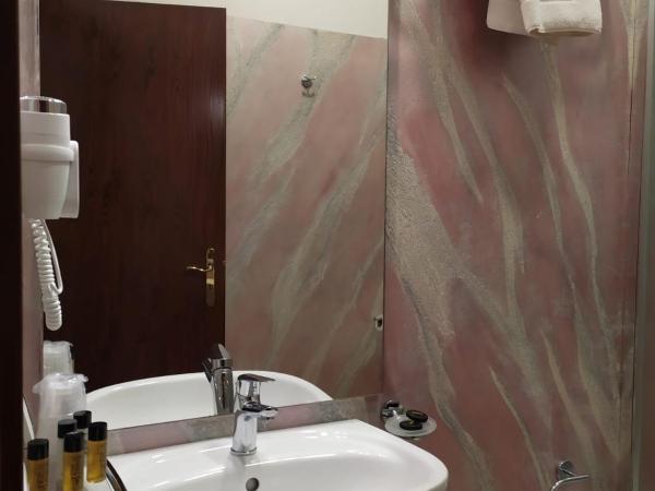 Moonlight Hotel&Suites : photo 3 de la chambre chambre simple deluxe avec balcon