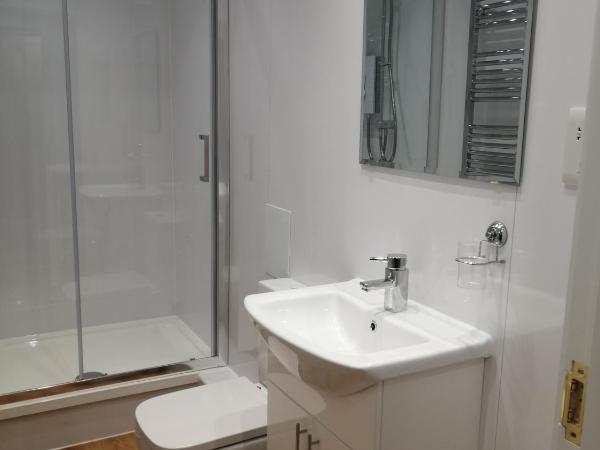 Cumberland Hotel : photo 2 de la chambre chambre quadruple deluxe